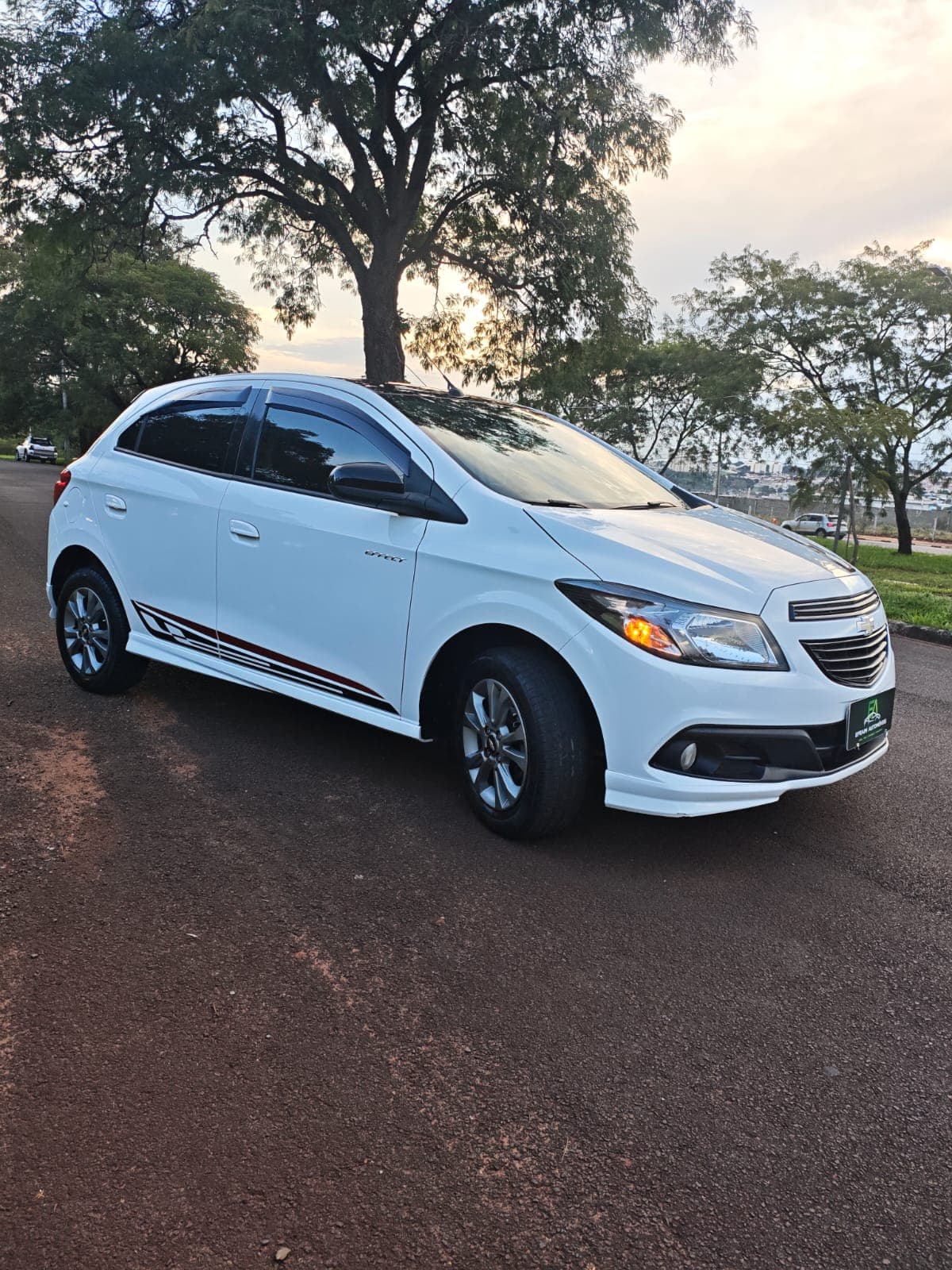 Chevrolet Onix 1.4 Effect
